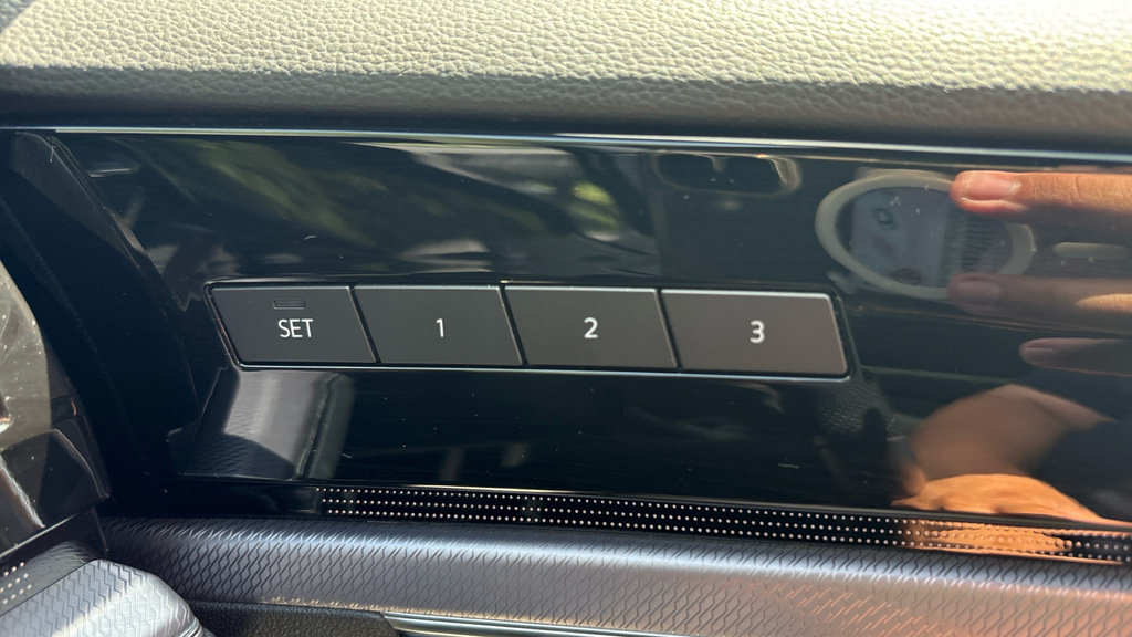 Volkswagen Touareg R-line Tech Plus Grey #49