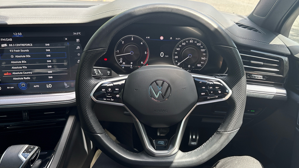 Volkswagen Touareg R-line Tech Plus Grey #41