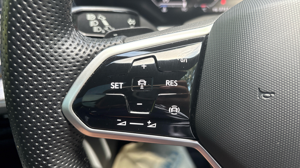 Volkswagen Touareg R-line Tech Plus Grey #18