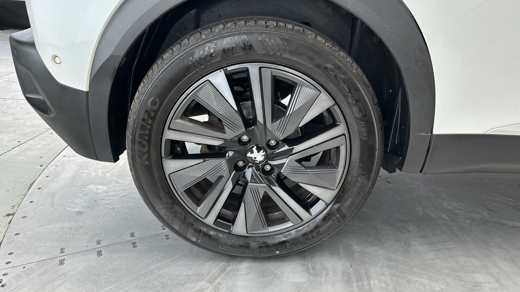 Peugeot e-2008 1.2 Puretech 130 Allure Eat8 Orange #29