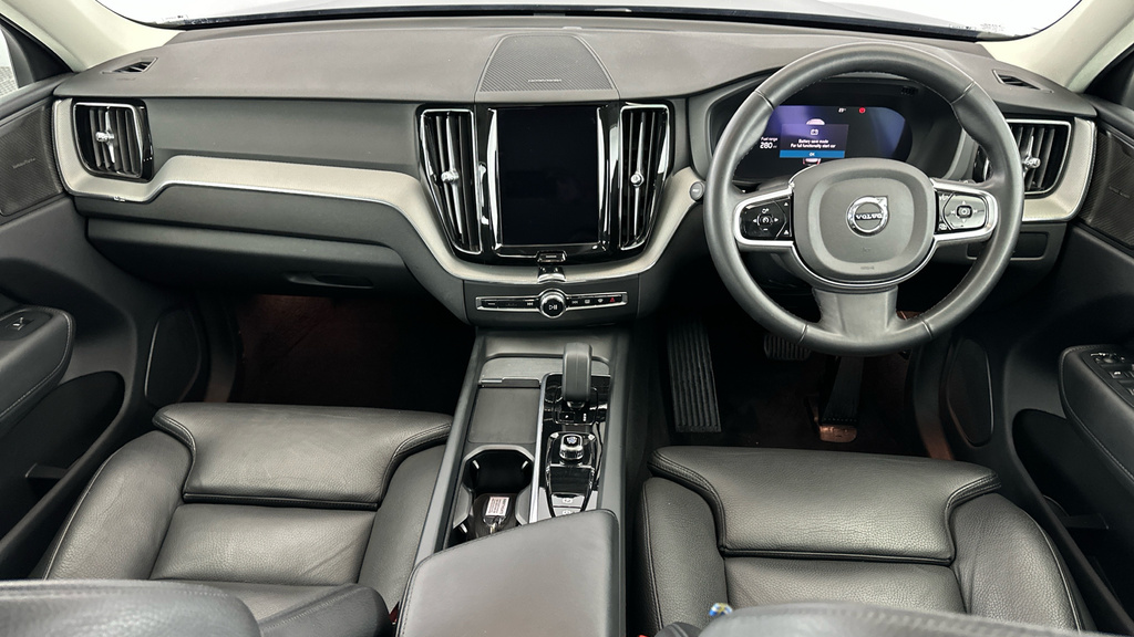 Volvo XC60 2.0 B4d Plus Dark Awd Geartronic Grey #14