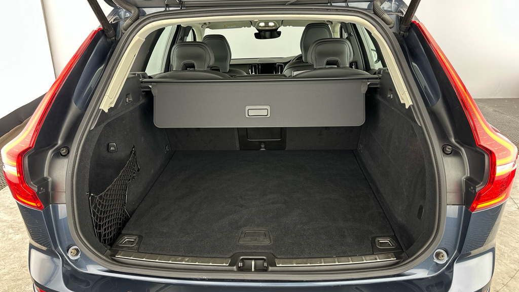 Volvo XC60 2.0 B4d Plus Dark Awd Geartronic Grey #20