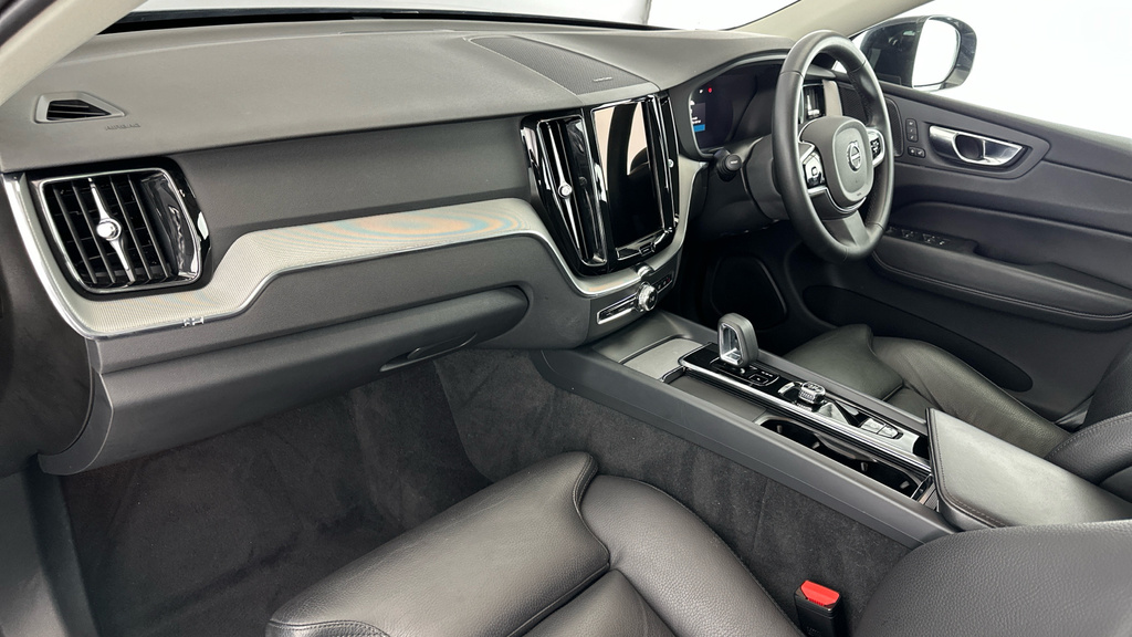 Volvo XC60 2.0 B4d Plus Dark Awd Geartronic Grey #11