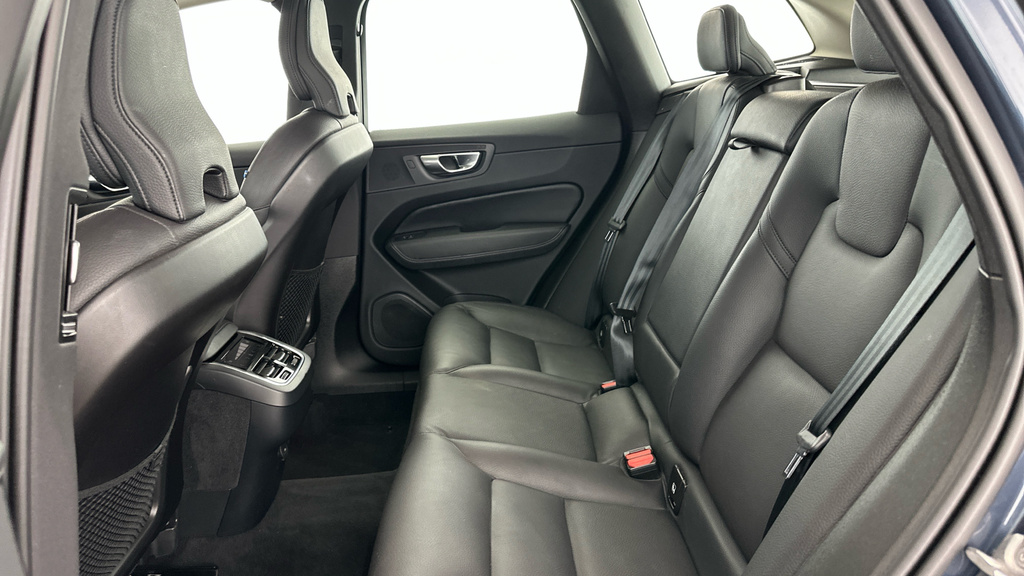Volvo XC60 2.0 B4d Plus Dark Awd Geartronic Grey #19