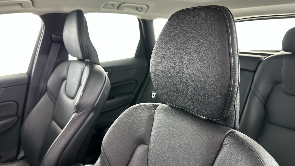 Volvo XC60 2.0 B4d Plus Dark Awd Geartronic Grey #28