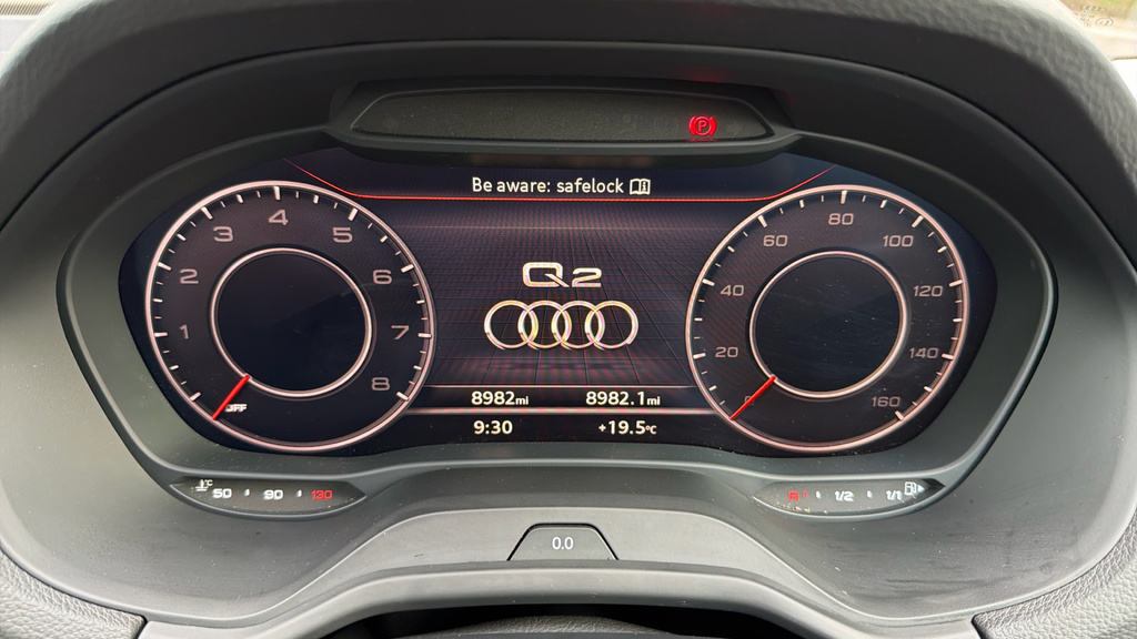 Audi Q2 35 Tfsi Black Edition S Tronic Cs 2023 Red #13
