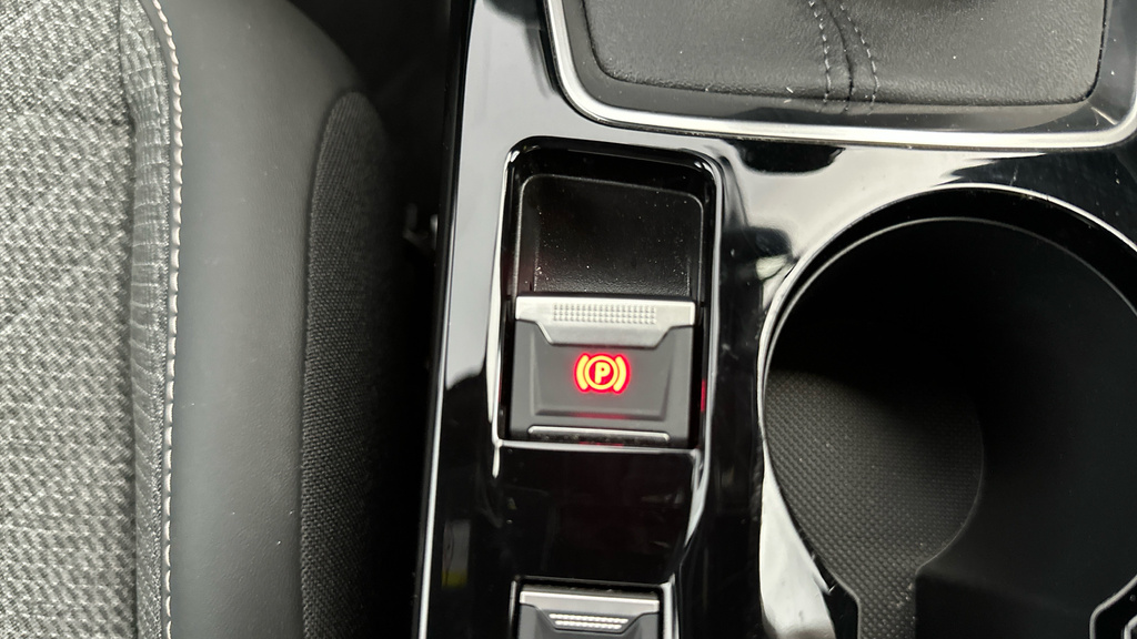 Peugeot 2008 2008 Gt Premium Ev Blue #18