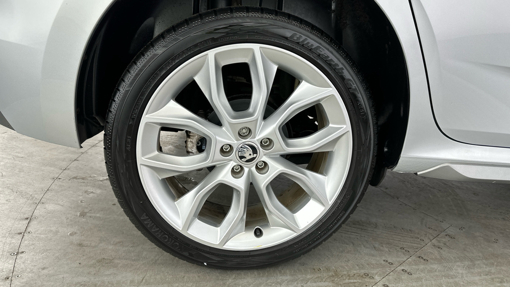 Skoda Kamiq Suv Blue #23