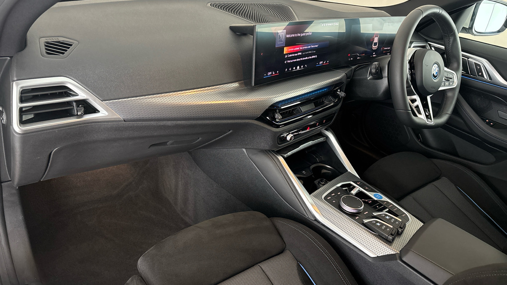 BMW i4 210Kw Edrive35 Sport 70Kwh 2025 White #10