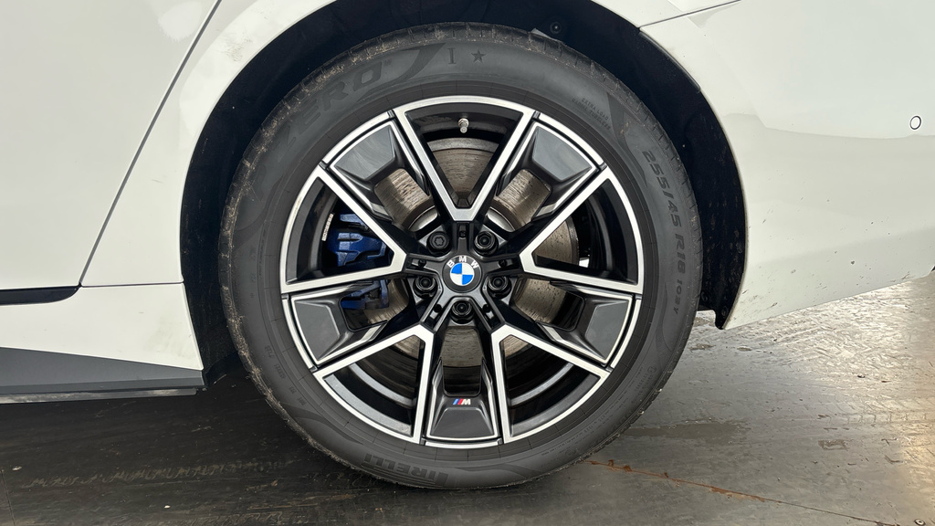 BMW i4 210Kw Edrive35 Sport 70Kwh 2025 White #21