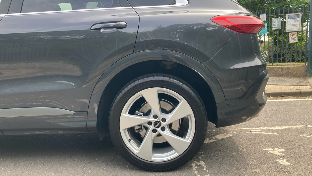 Audi Q5 Sq5 Tfsi Quattro Launch Edition S Tronic Blue #19