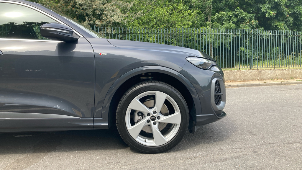 Audi Q5 Sq5 Tfsi Quattro Launch Edition S Tronic Blue #17