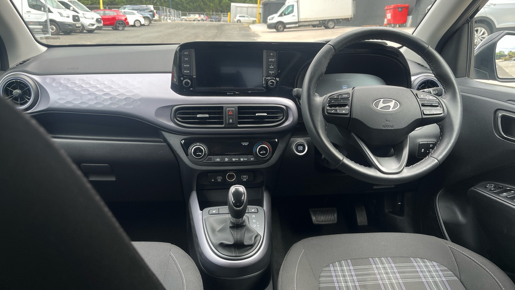 Hyundai I10 1.0 63 Premium Nav Red #11