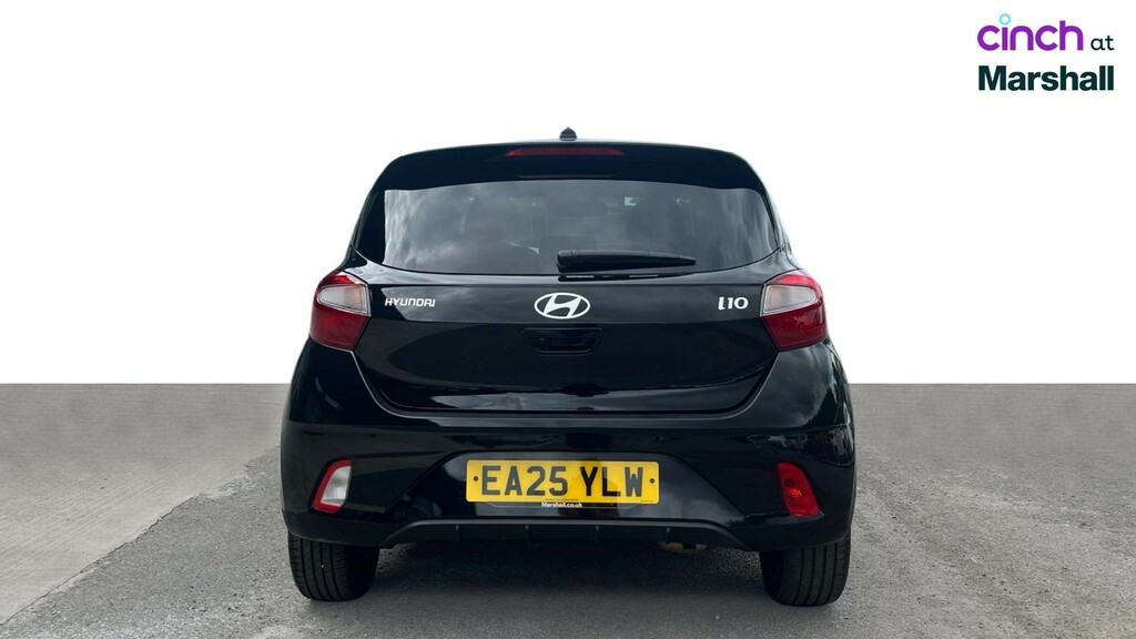 Hyundai I10 1.0 63 Premium Nav Red #4