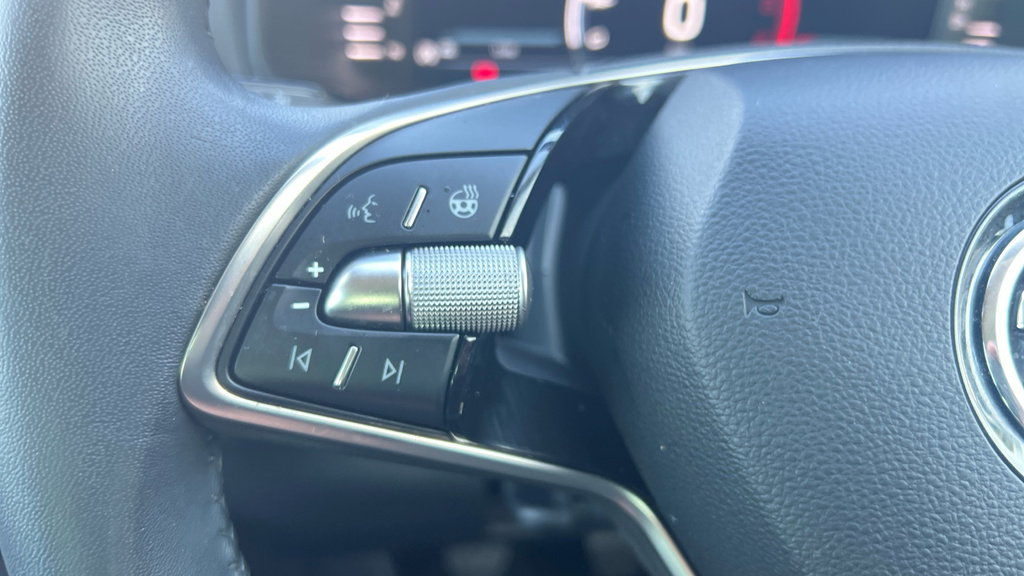 Skoda Karoq Se Drive Silver #34