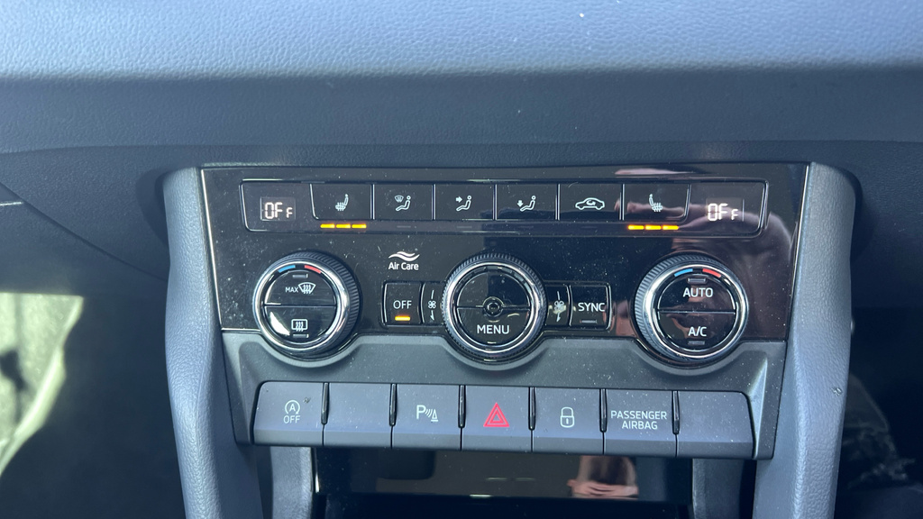 Skoda Karoq Se Drive Silver #20