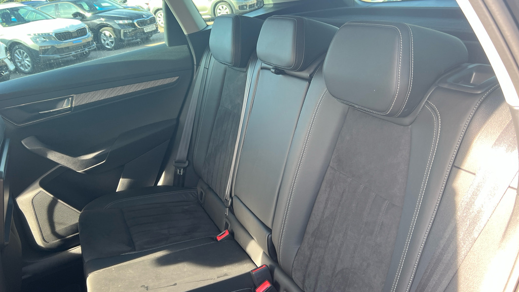 Skoda Karoq Se Drive Silver #23
