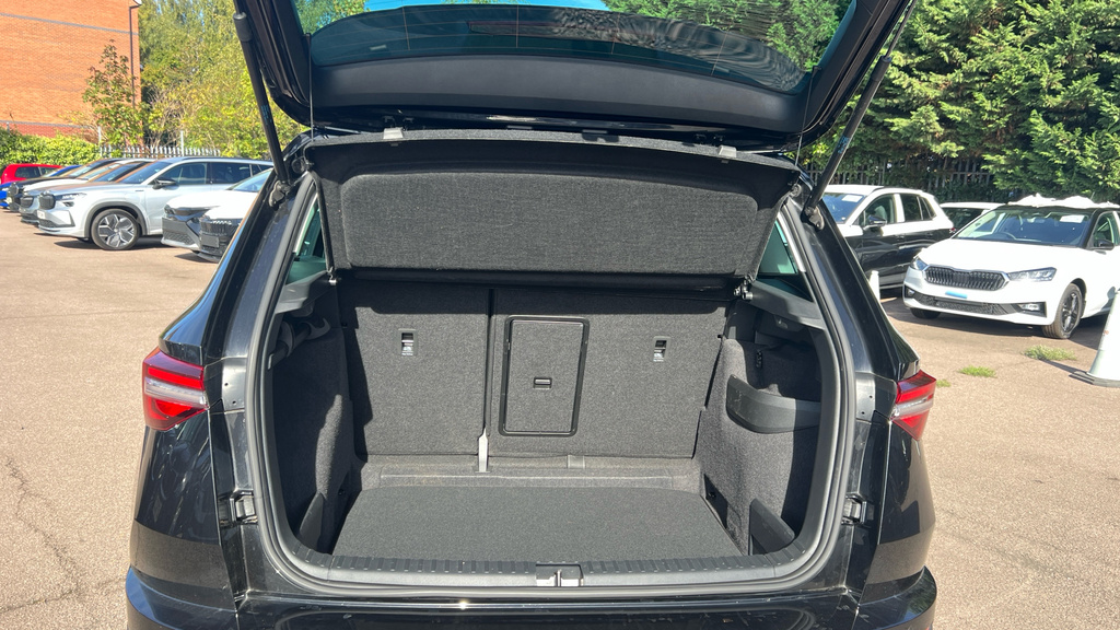 Skoda Karoq Se Drive Silver #24