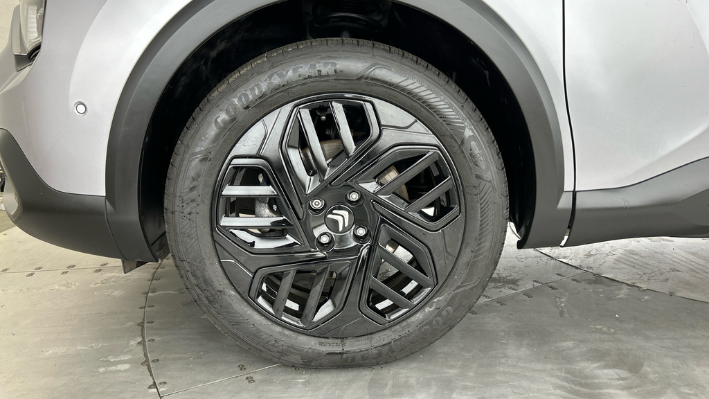 Citroen e-C4 50Kwh Shine Plus 7.4Kw Charger #24