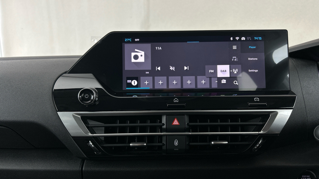 Citroen e-C4 50Kwh Shine Plus 7.4Kw Charger #19