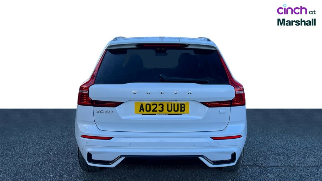Volvo XC60 2.0 B4p Plus Dark Geartronic Black #4