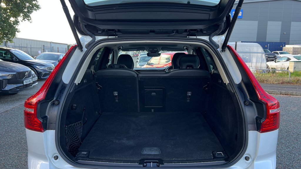 Volvo XC60 2.0 B4p Plus Dark Geartronic Black #16