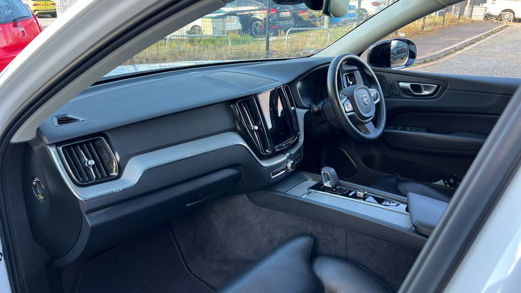 Volvo XC60 2.0 B4p Plus Dark Geartronic Black #10