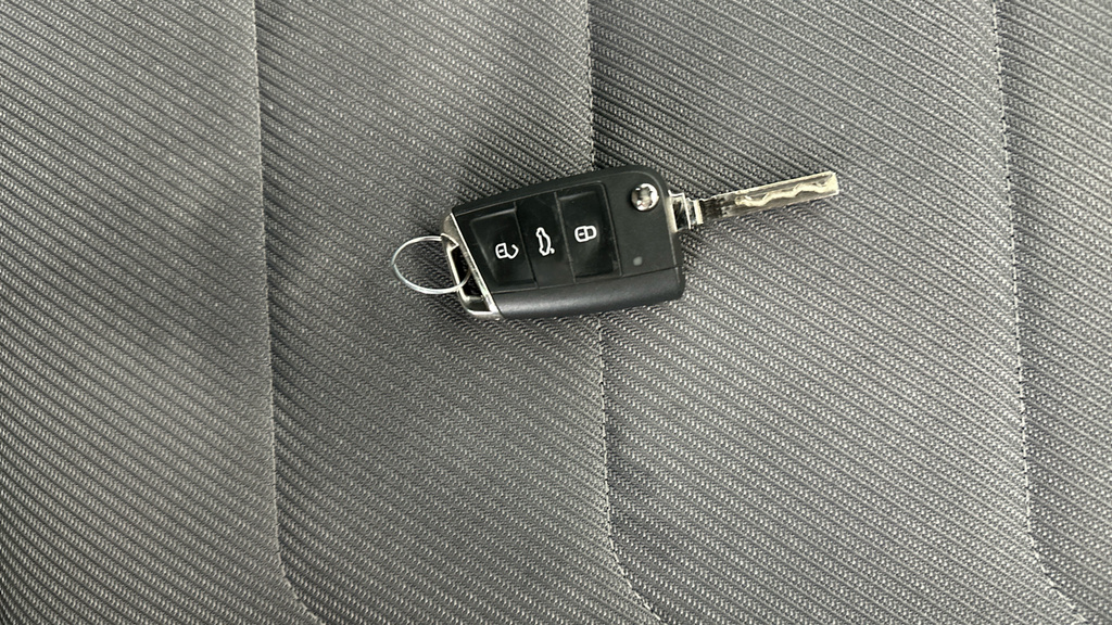 Volkswagen Tiguan Se Navigation White #30