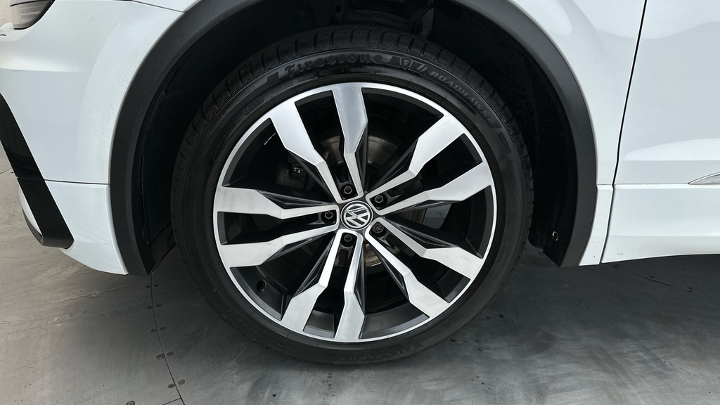 Volkswagen Tiguan Se Navigation White #25