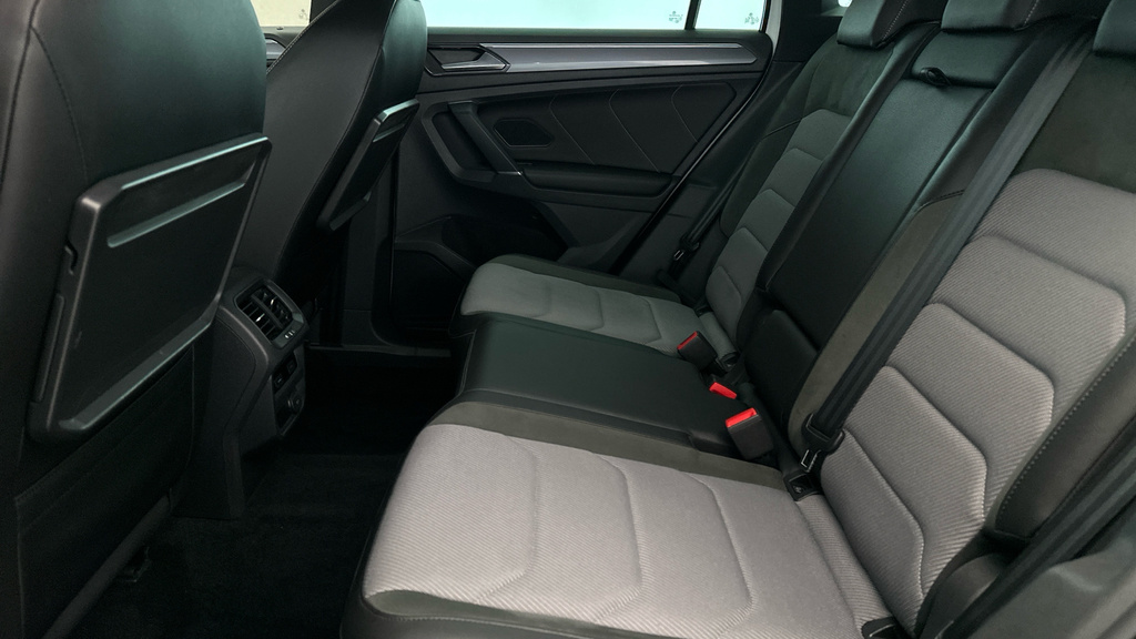 Volkswagen Tiguan Se Navigation White #22