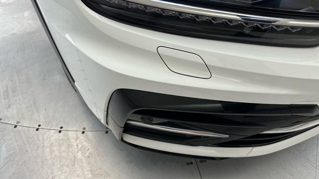 Volkswagen Tiguan Se Navigation White #11