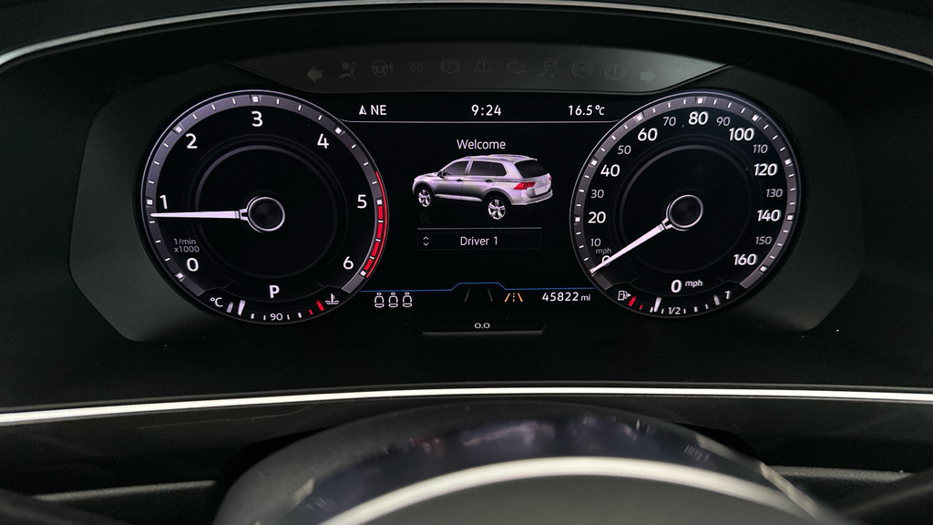 Volkswagen Tiguan Se Navigation White #21