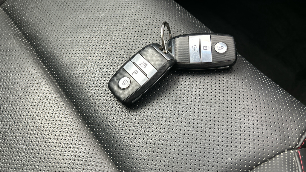 Kia Sportage 1.6L 4 Blue #28