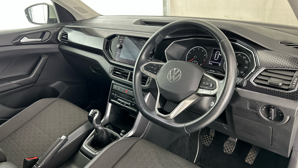 Volkswagen T-Cross 1.0 Tsi 95Ps Active Hatchback Silver #11