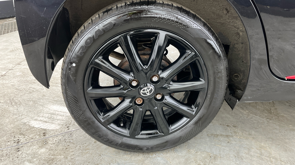 Toyota Aygo X X-plore Grey #27