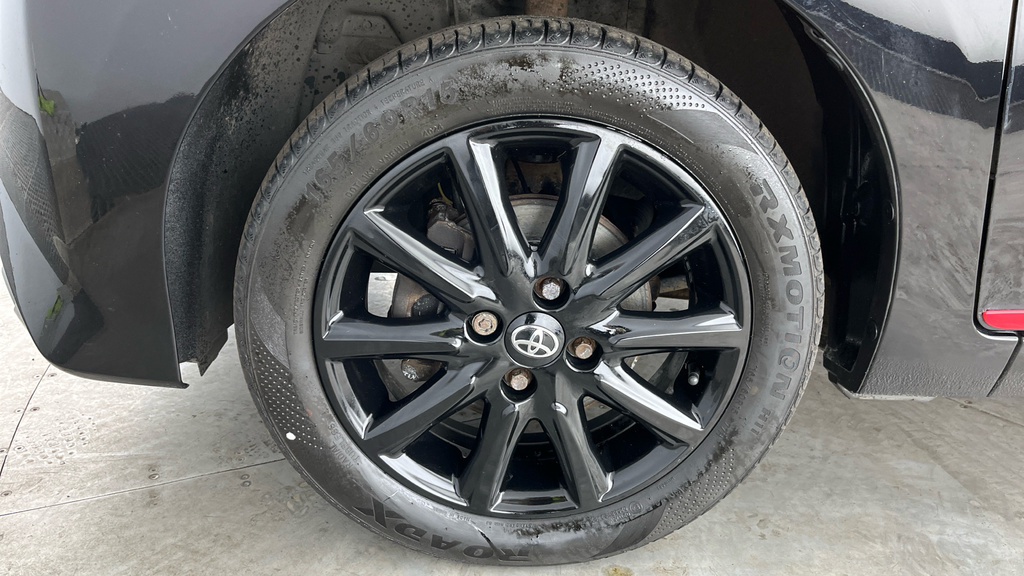 Toyota Aygo X X-plore Grey #25