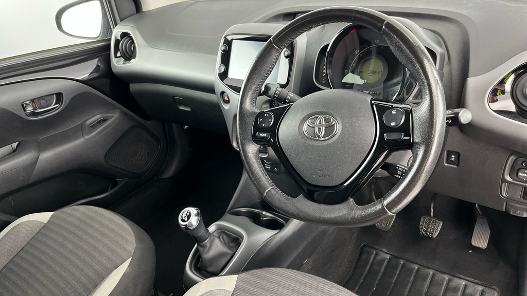 Toyota Aygo X X-plore Grey #9