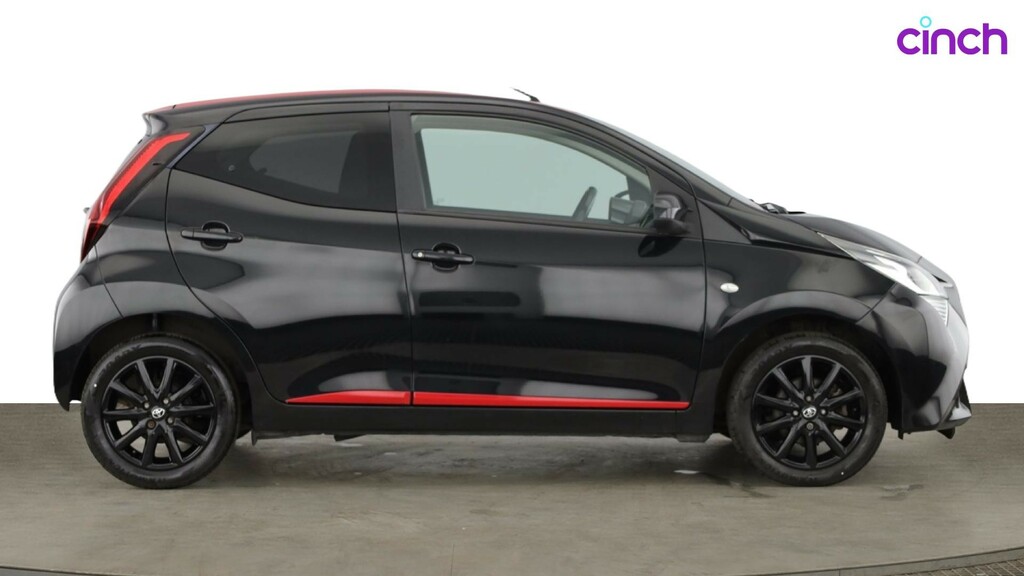 Toyota Aygo X X-plore Grey #2