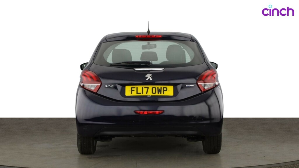 Peugeot 208 Black Edition White #4
