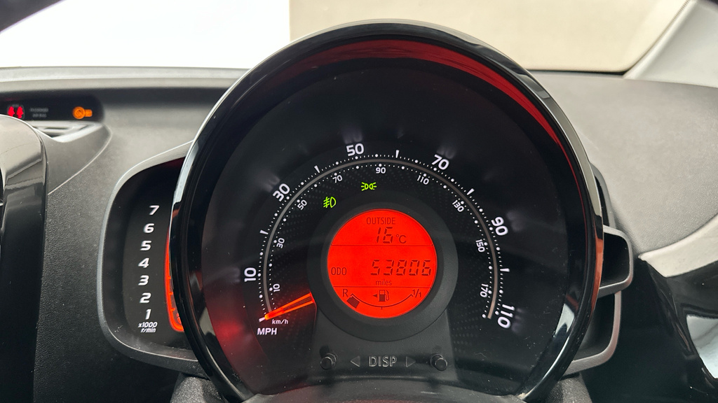 Toyota Aygo X X-play Black #17