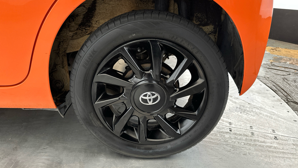 Toyota Aygo X X-play Black #22