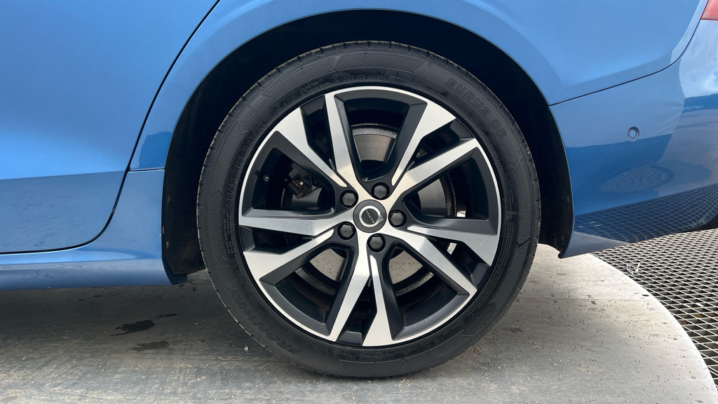 Volvo S60 2.0 T5 R Design Plus Saloon Grey #18
