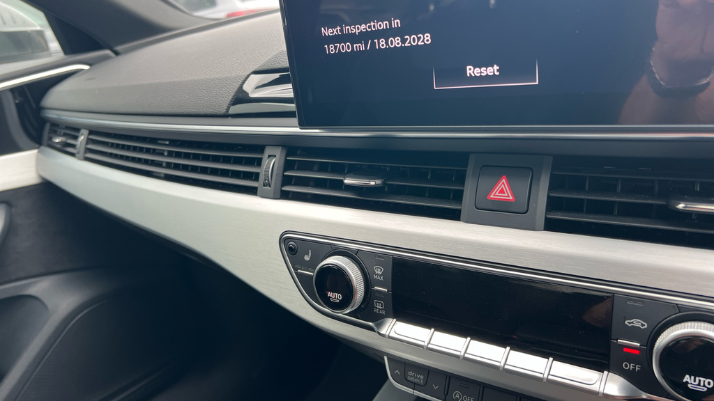 Audi A4 Avant 35 Tfsi Black Edition S Tronic Blue #39