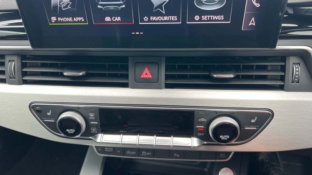 Audi A4 Avant 35 Tfsi Black Edition S Tronic Blue #23