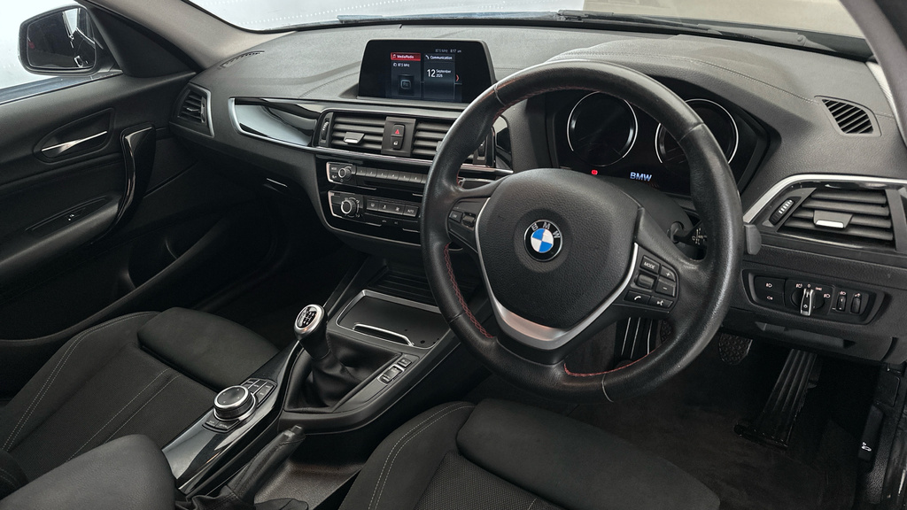 BMW 1 Series 116D M Sport Blue #10