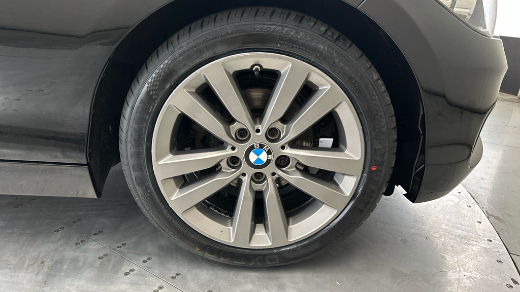 BMW 1 Series 116D M Sport Blue #24