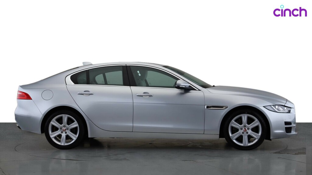 Jaguar XE 2.0D 180 R-sport Black #2