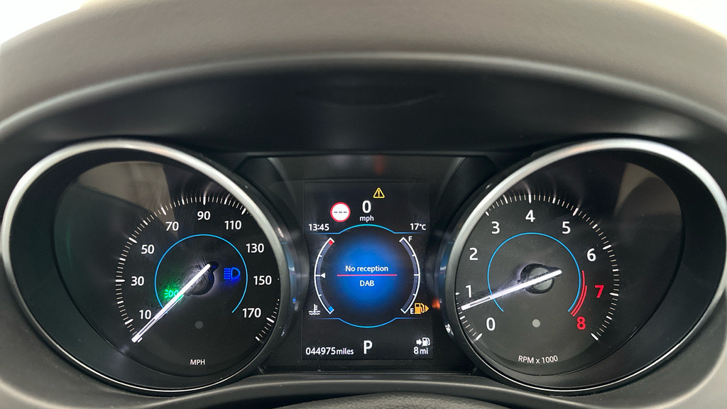 Jaguar XE 2.0D 180 R-sport Black #18