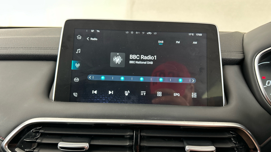MG HS 1.5 T-gdi 16.6Kwh Se Euro 6 Ss Silver #16