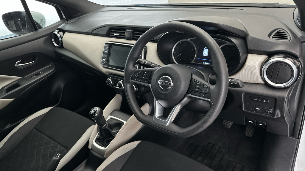 Nissan Micra Micra Tekna Dig-t Black #10